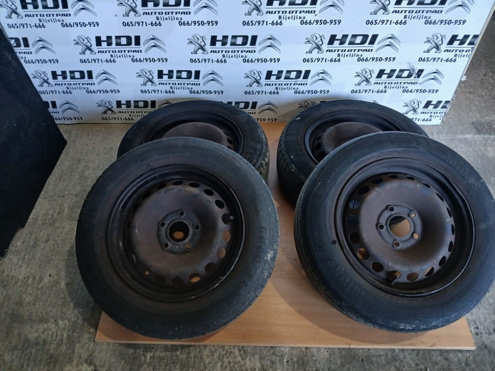 Celicne felge gelne gume 195/65 R15 Renault Reno 5x1114.3
