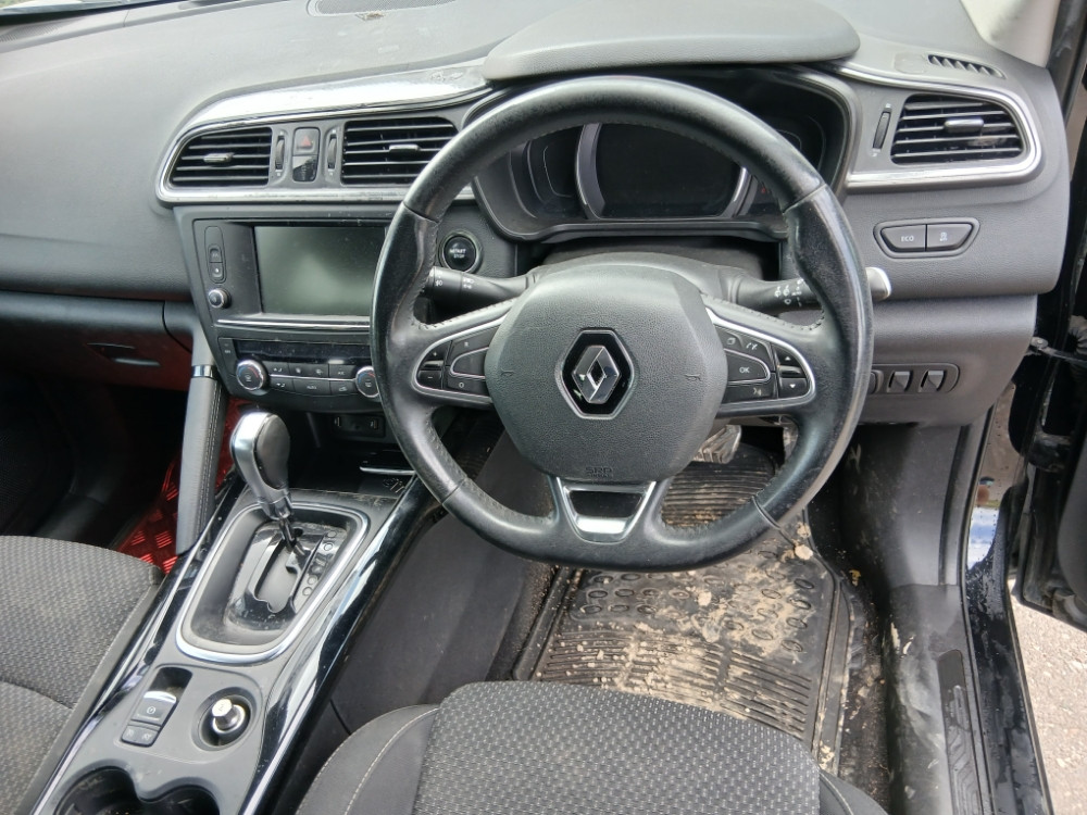 Renault Kadjar Reno  prednja zadnja sjedista pojasevi pojas