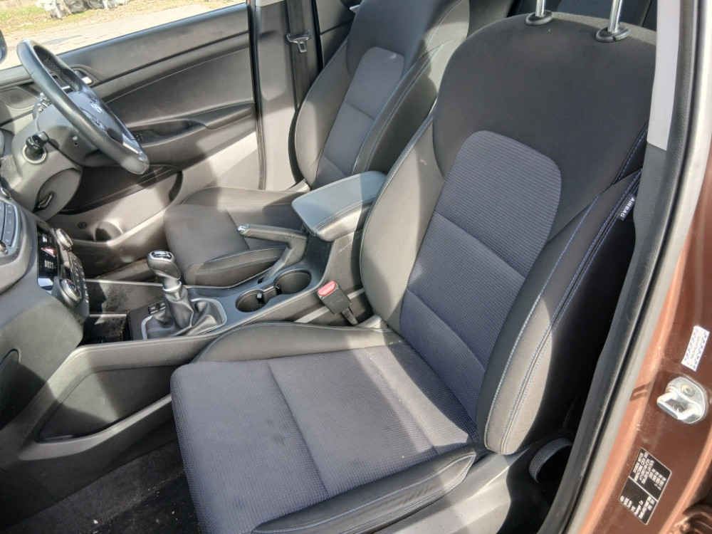 Hyundai tucson sjedista enterijer tapacirung vrata prednja zadnja