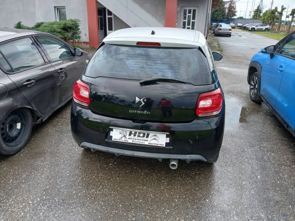 Citroen DS3 1.6 hdi 2012 god dijelovi djelovi