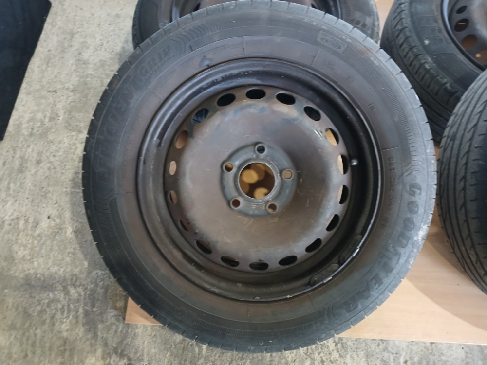 Celicne felge gelne gume 195/65 R15 Renault Reno 5x1114.3