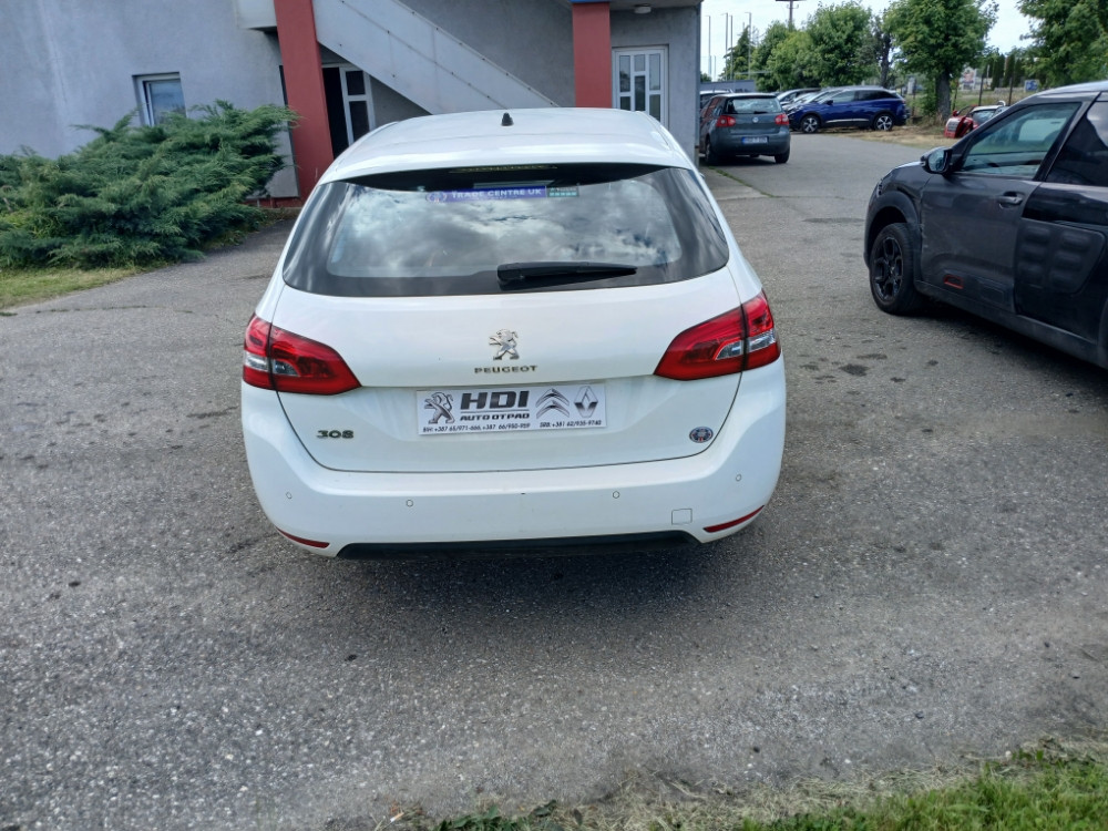 Peugeot 308 Pezo 1.5 hdi 96 kw 2019 god dijelovi djelovi delovi
