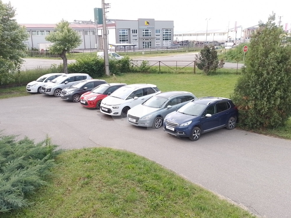 Peugeot 208 1.2 benzin 2013god dijelovi djelovi
