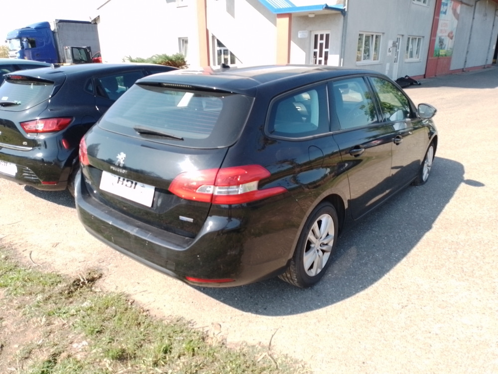 Peugeot 308 1.2 benzin 81 kw 2016 god dijelovi djelovi