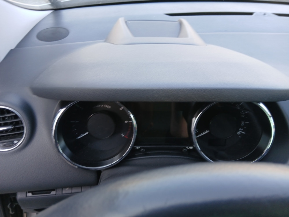 Peugeot 3008 Pezo instrument tabla airbag pojasevi pojas volan