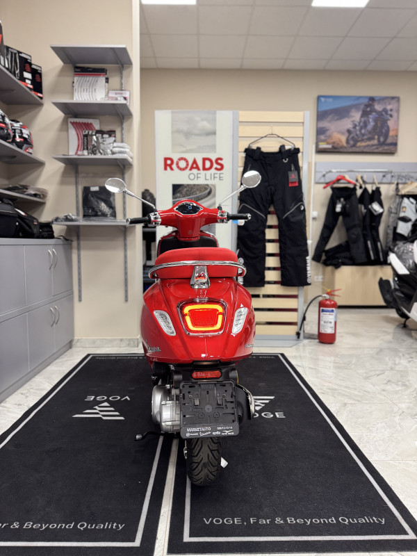 Vespa Primavera 50 RED / 2026. / 4 Godine Garancije