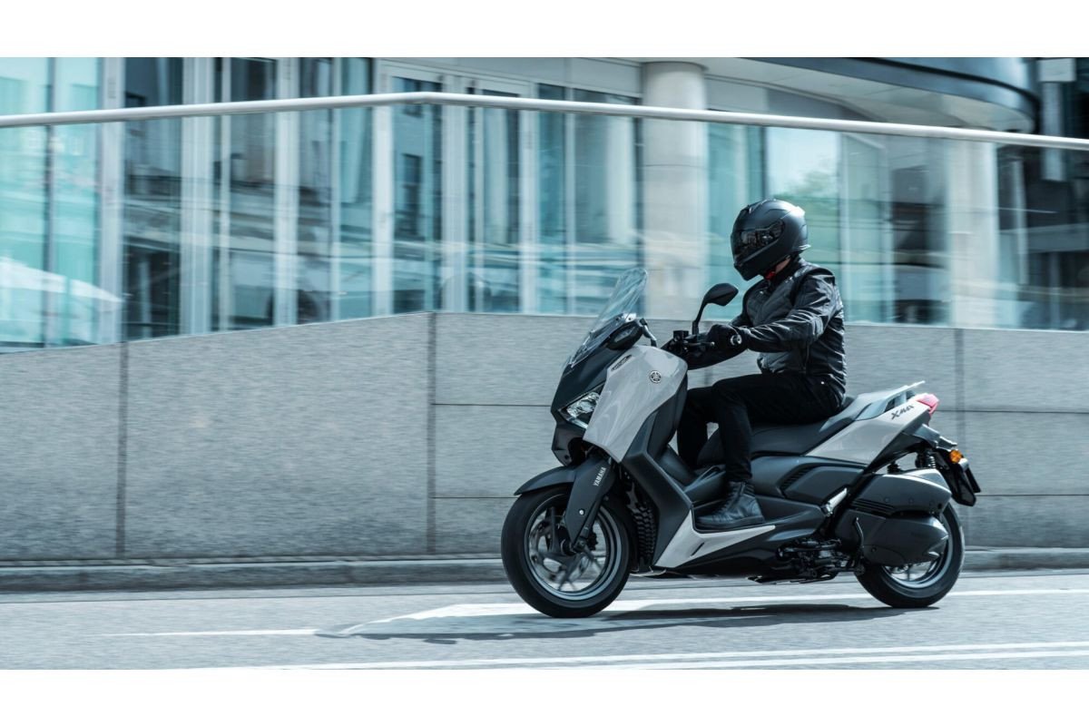 Yamaha XMAX 300 Tech MAX+ / 2026. / 5 Godina Garancije