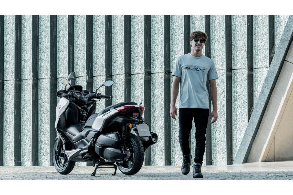 Yamaha XMAX 300 Tech MAX+ / 2026. / 5 Godina Garancije