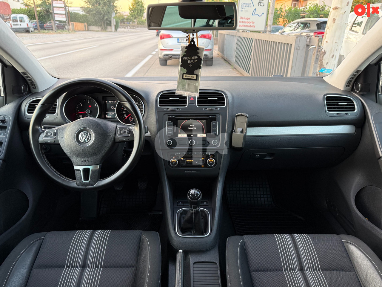 Volkswagen Golf 6 1.6 TDI MATCH Bi-Xenon LED Parktronic 2012