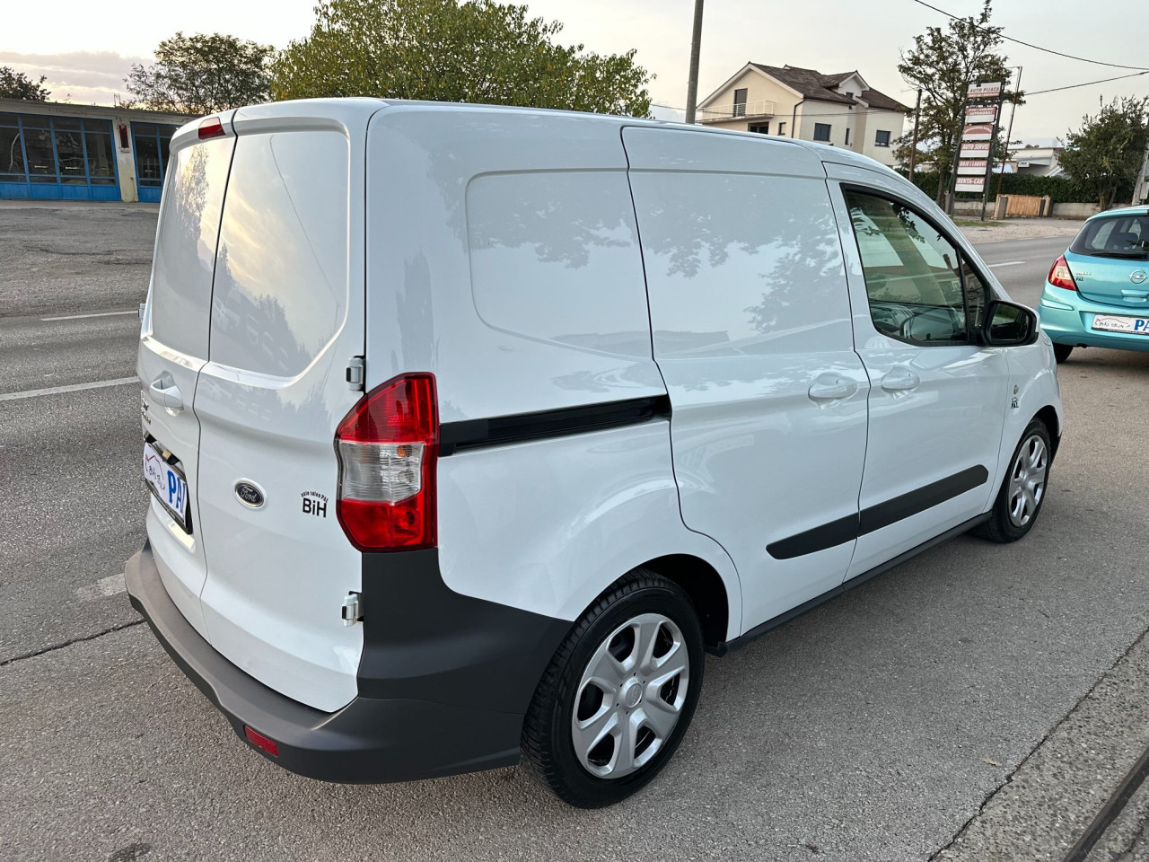 Ford Transit Courier 1.5 TDCI 75 KS 2016