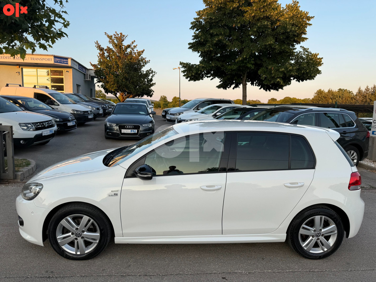 Volkswagen Golf 6 1.6 TDI MATCH Bi-Xenon LED Parktronic 2012