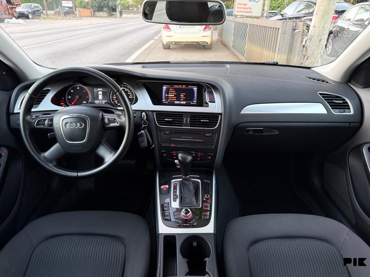 Audi A4 2.0 TDI Automatik F1 Xenon LED NAVIGACIJA Euro 5 2010
