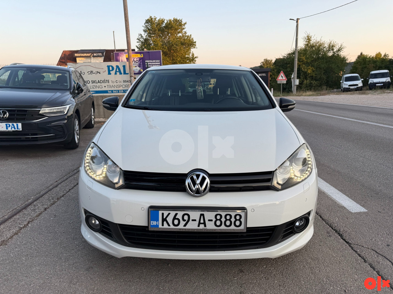 Volkswagen Golf 6 1.6 TDI MATCH Bi-Xenon LED Parktronic 2012