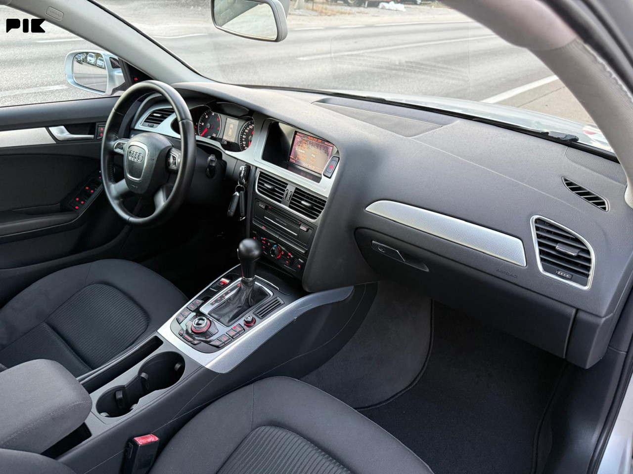 Audi A4 2.0 TDI Automatik F1 Xenon LED NAVIGACIJA Euro 5 2010