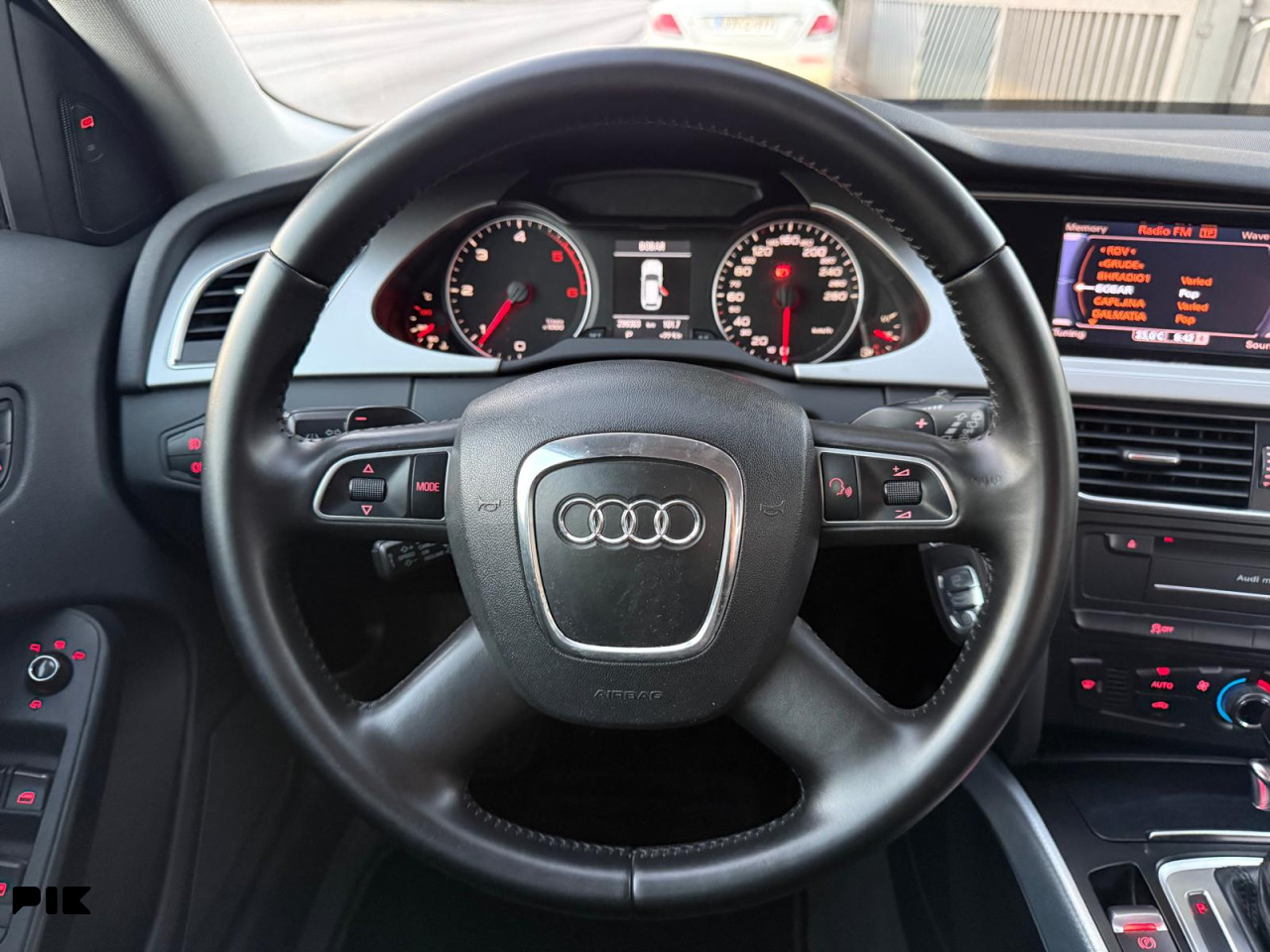Audi A4 2.0 TDI Automatik F1 Xenon LED NAVIGACIJA Euro 5 2010