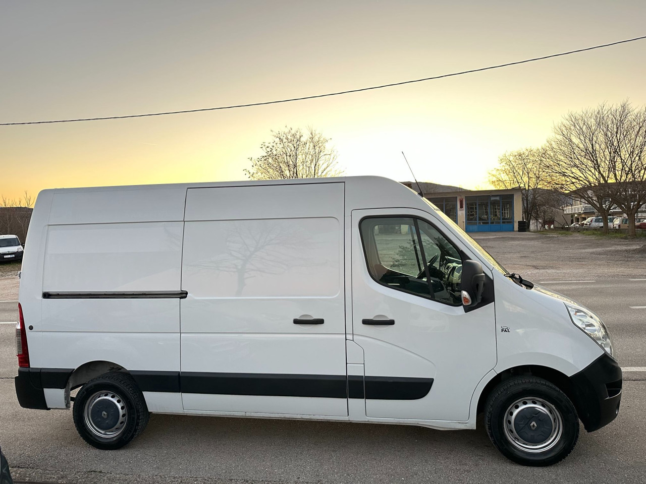 Renault Master 2.3 dCi 136 KS L2H2 3 Sjedišta Senzori NAVI 2016