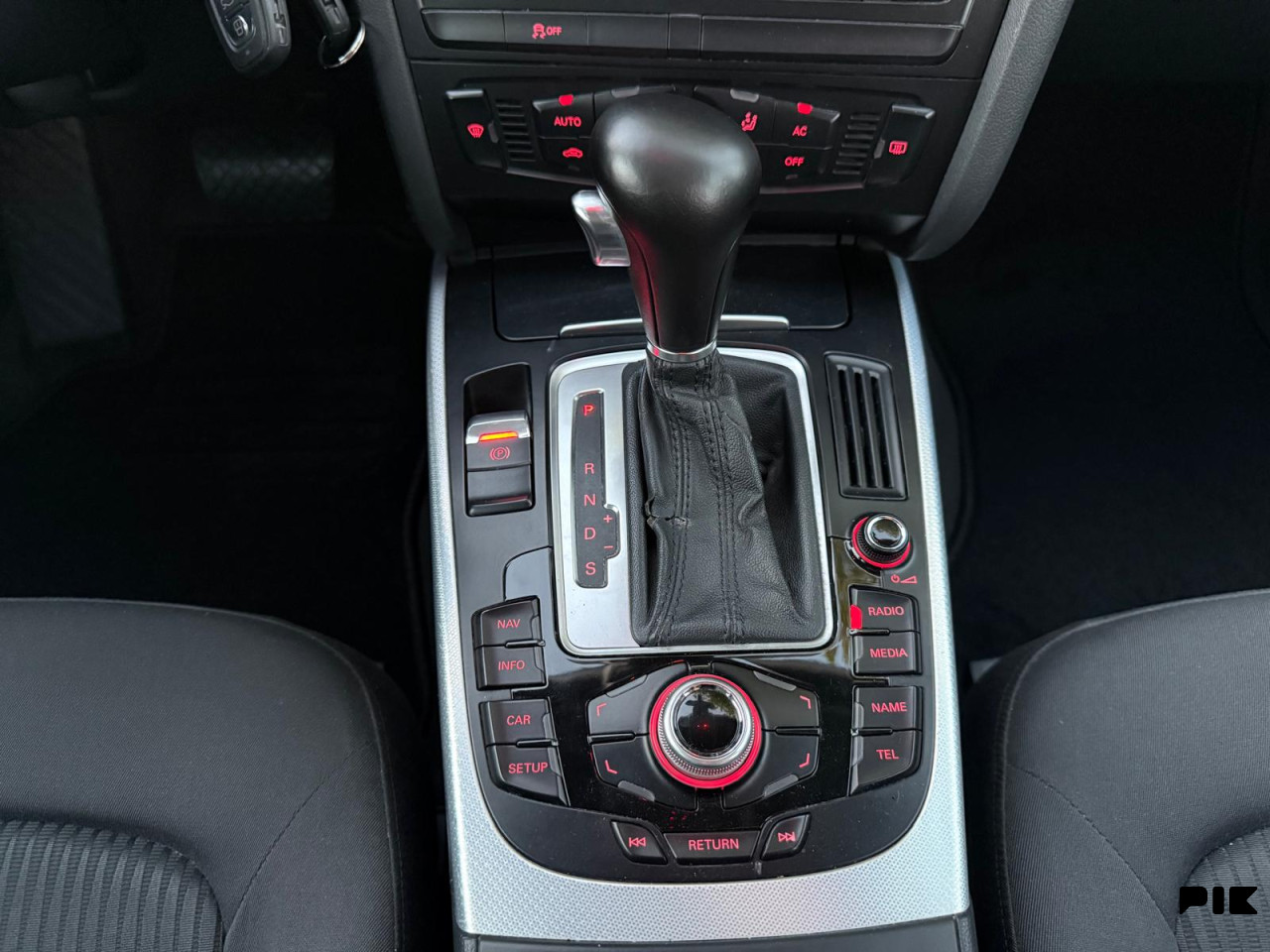 Audi A4 2.0 TDI Automatik F1 Xenon LED NAVIGACIJA Euro 5 2010