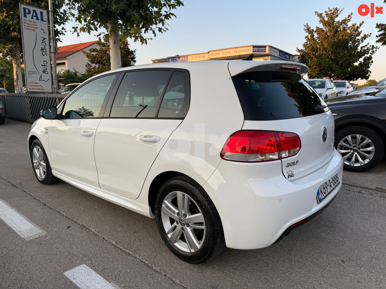 Volkswagen Golf 6 1.6 TDI MATCH Bi-Xenon LED Parktronic 2012