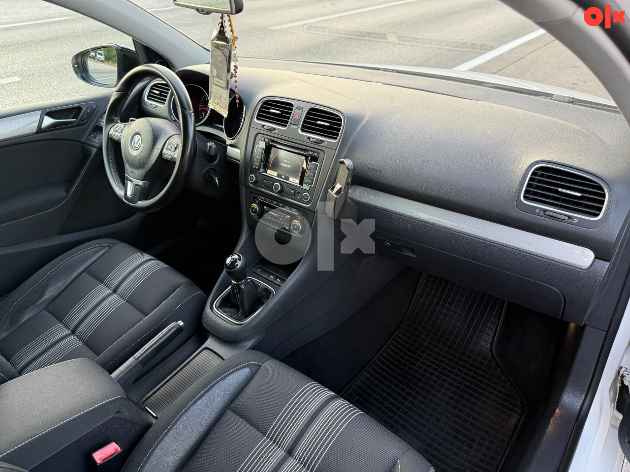 Volkswagen Golf 6 1.6 TDI MATCH Bi-Xenon LED Parktronic 2012