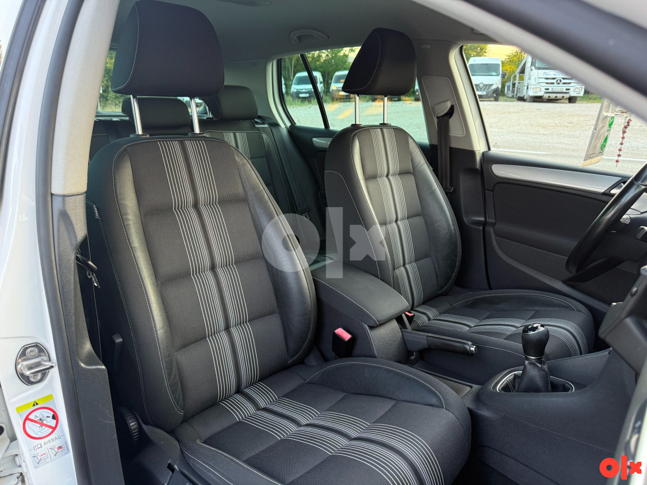 Volkswagen Golf 6 1.6 TDI MATCH Bi-Xenon LED Parktronic 2012