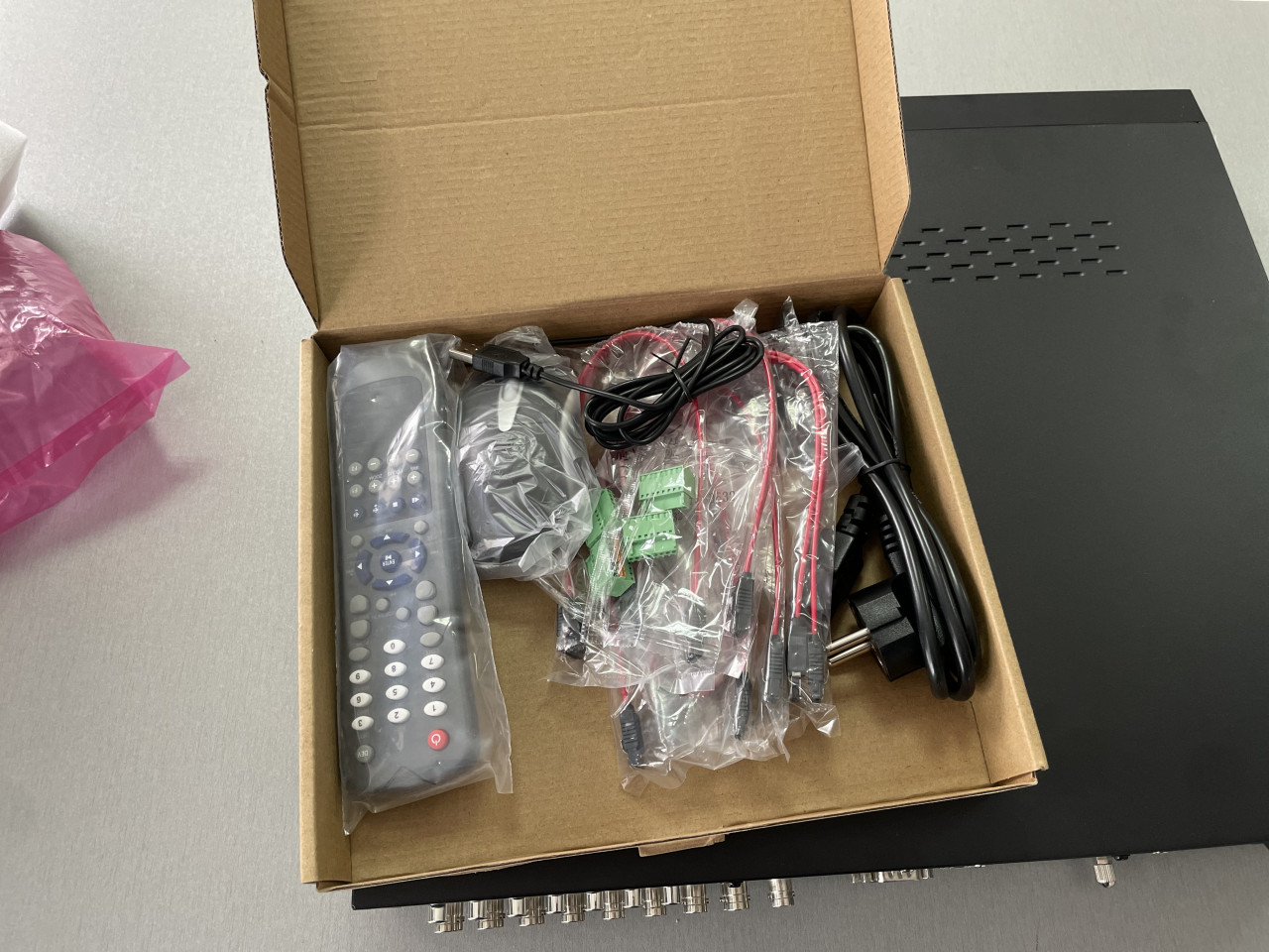 Hikvision GRUNDIG GD-RT-AT5016N DVR snimac 16 ch Pro