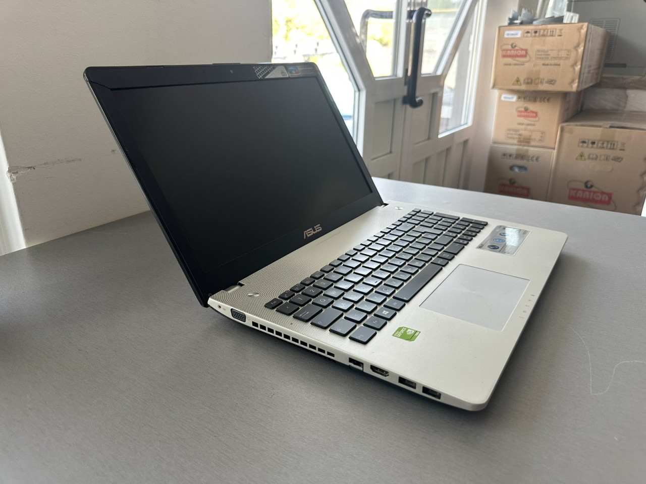 Laptop ASUS I5-3230/8GB RAM/240SSD LEXAR