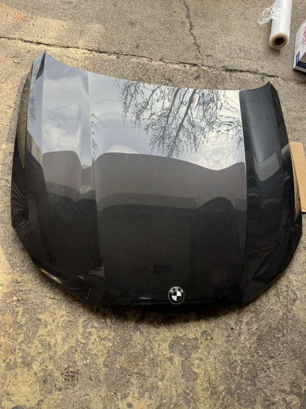 Prednja hauba bmw 7 g11 g12 2019 crna 475 top stanje