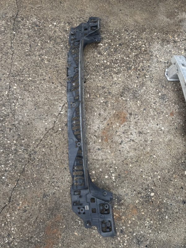 Nosac zadnjeg branika bmw 7 g11 g12 m sport 7357144 gornji