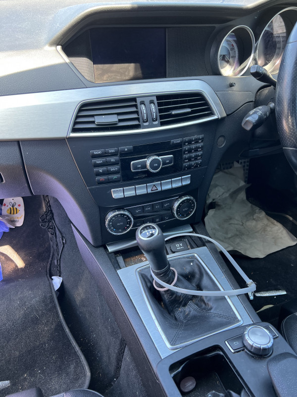 Mercedes w204 dijelovi komplet u dijelove amg 2012 stranac englez