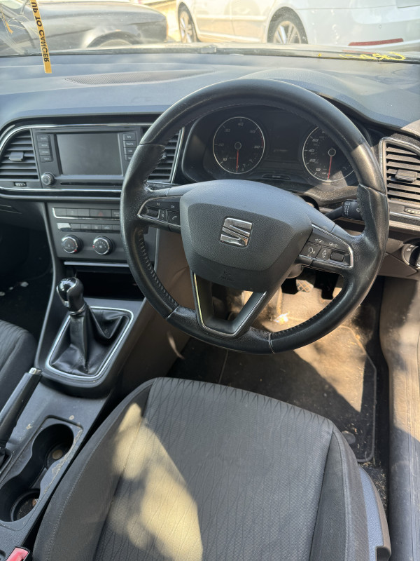 Seat leon 1.6 tdi 2014 dijelovi djelovi komplet