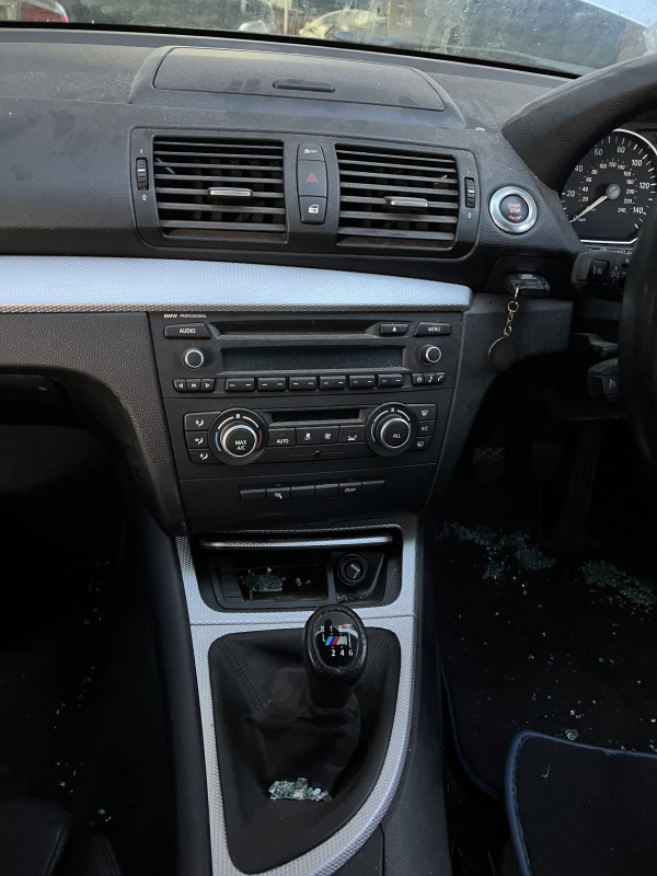 Bmw 1 e82 e87 e81 120d n47 dijelovi kao novo 90tkm m paket