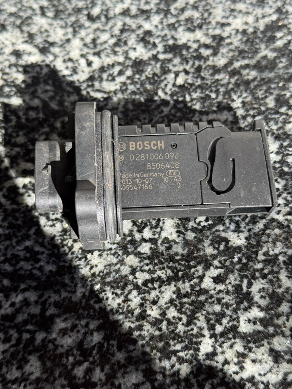 Maf senzor protokomjer zraka bmw mini f30 f10 8506408 n47