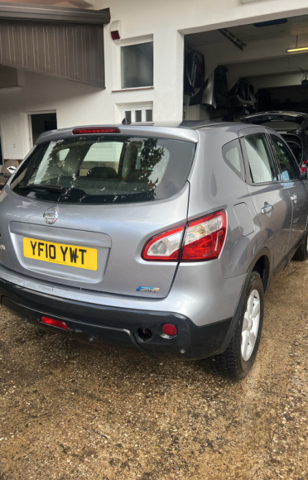 Nissan qashqai 2011 stranac englez 1.5 dci ispravan