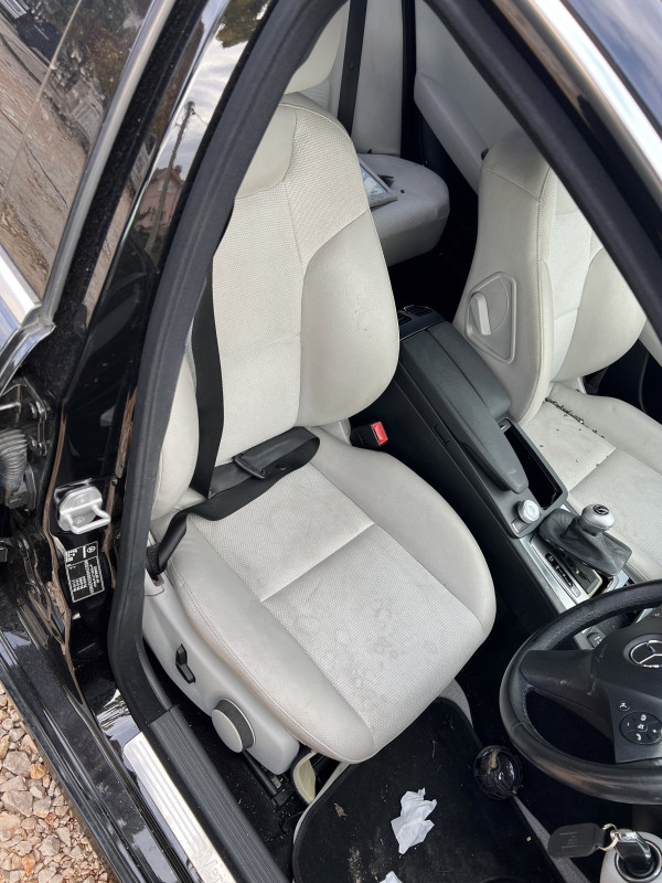 Mercedes w204 dijelovi djelovi c220 2.2 om646 amg full