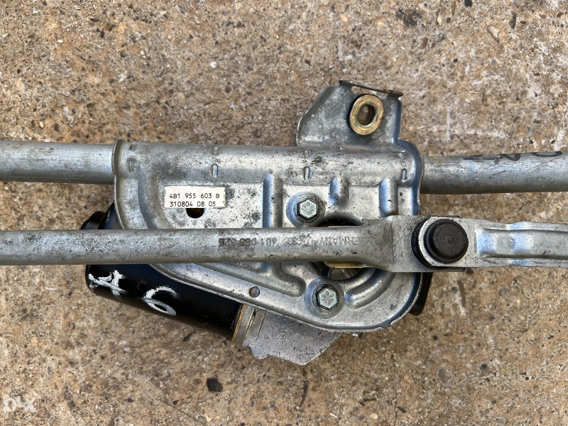 Prednje poluge brisaca i motor audi a6 2002