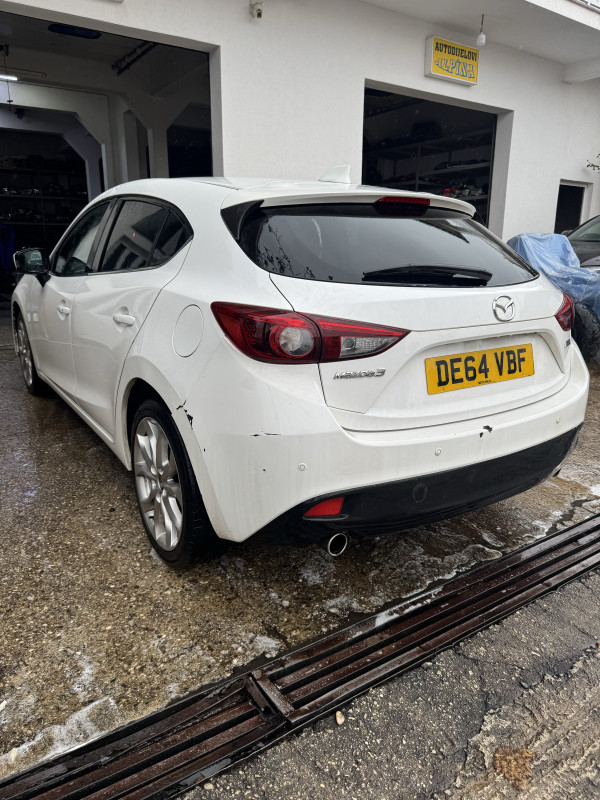 Mazda 3 2,2 2015 dijelovi djelovi skyactiv xenon led