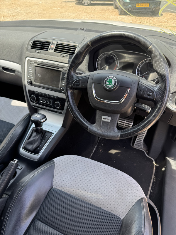 Skoda octavia dijelovi djelovi 2.0 tdi dsg vrs ceg