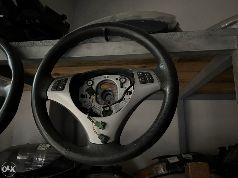 Volan volani bmw e90 e92 e93 x1 e87 e84 vise kom m