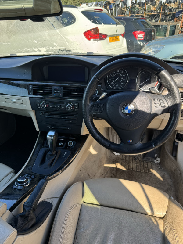 Bmw e92 330d n57 2009 m paket pfl dijelovi djelovi navi xenon