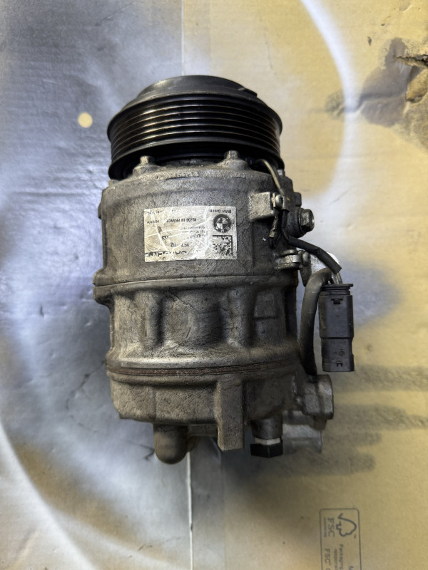 Kompresor klime bmw b57 g11 g12 g30 g20 3.0d 2019