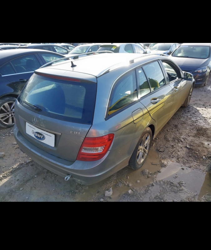 Mercedes c klasa w204 facelift dijelovi djelovi 2,2 om651