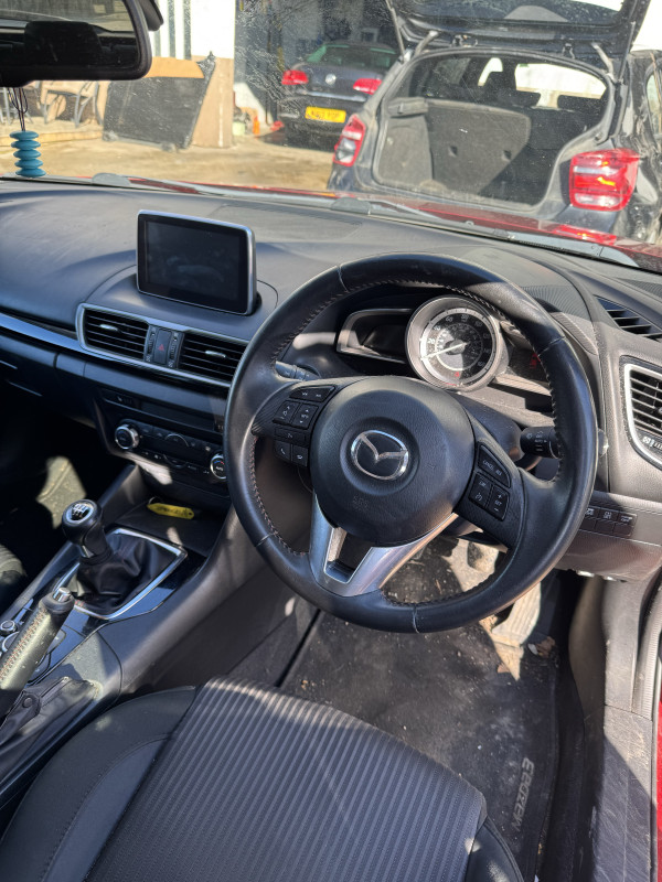 Mazda 3 2,2 skyactiv dijelovi djelovi 2015 sport