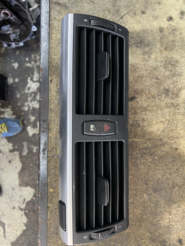 Resetka ventilacije prekidaci ladica zmigavci bmw x5 x6 e70 e71