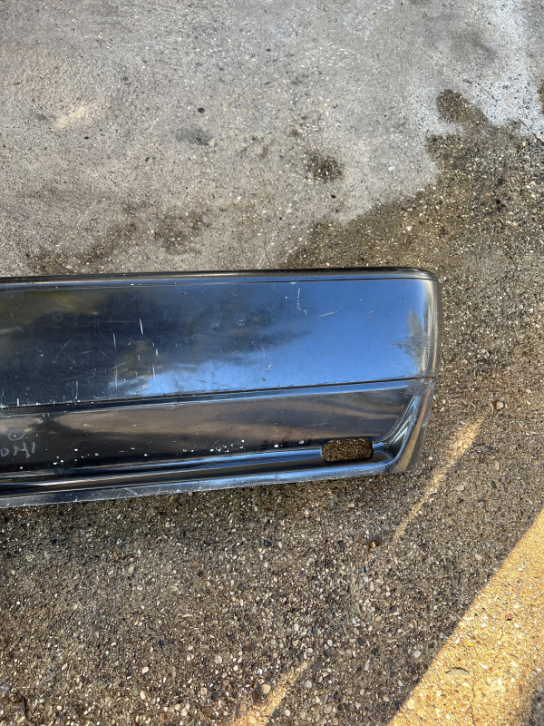 Zadnji branik vw corrado vise komada korado kao novo