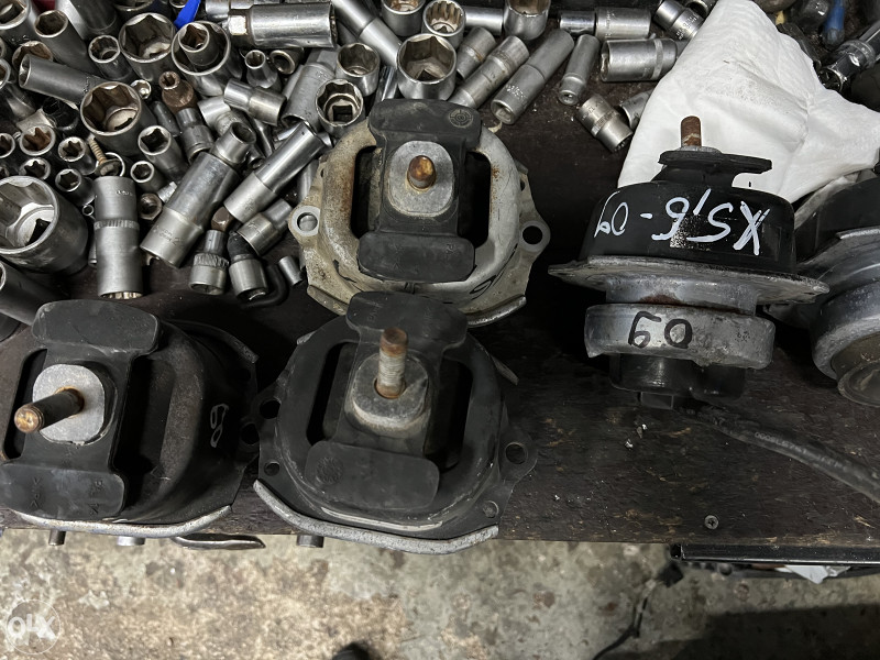 Nosaci motora bmw x5 x6 e70 e71