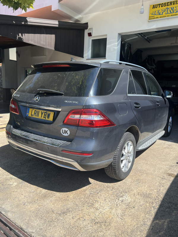 Zadnja klijesta mercedes ml w166 2014 elektro lijeva desna