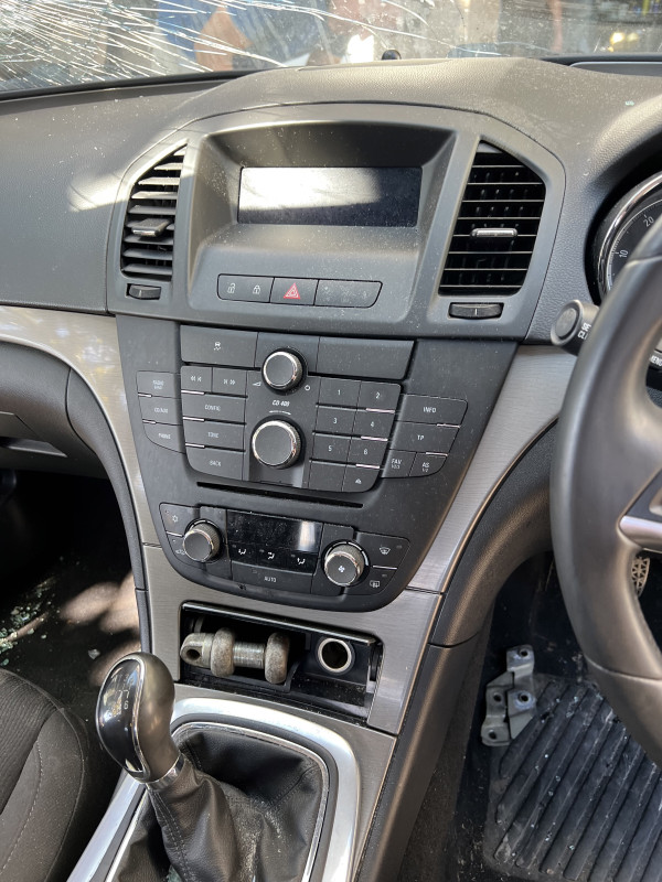 Dijelovi opel insignia 2.0 cdti 2013 extra stanje komplet