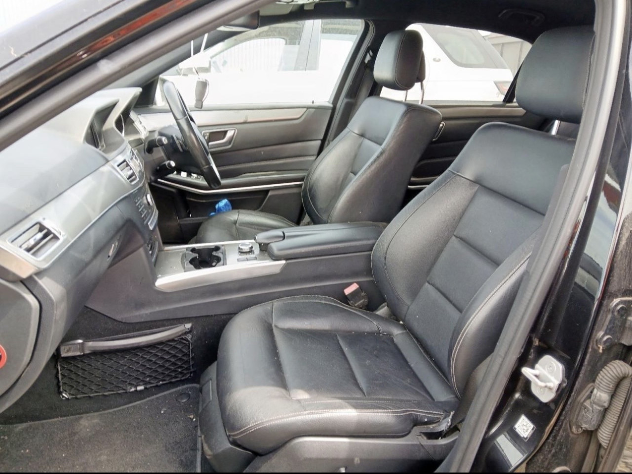 Sjedista mercedes e klasa w212 2016 amg crna koza