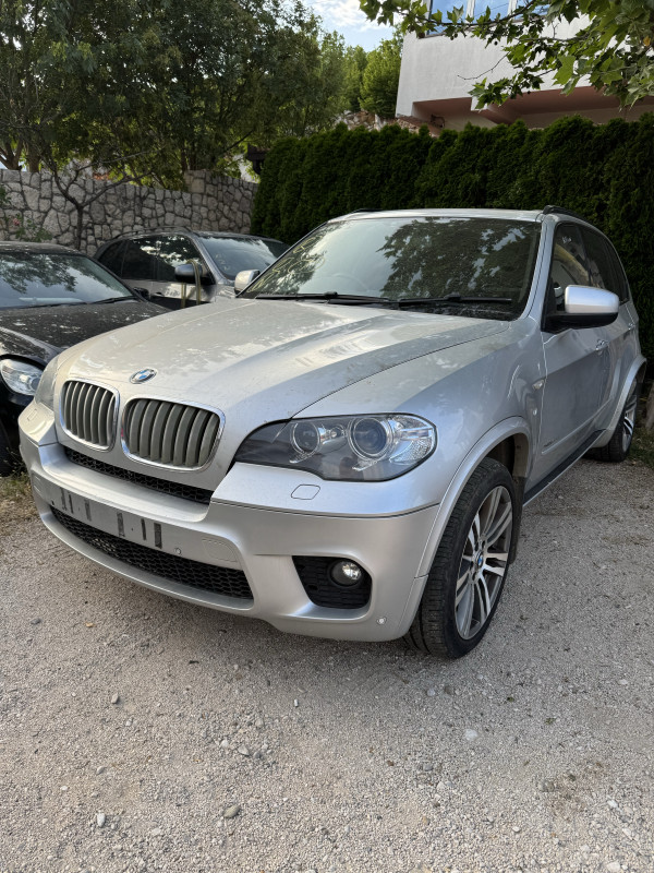 Bmw x5 e70 facelift m paket 40d dijelovi djelovi branici