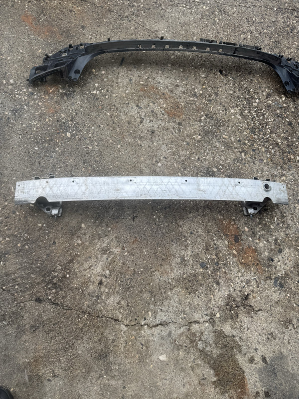 Greda zadnjeg branika bmw 7 g11 g12 7377217